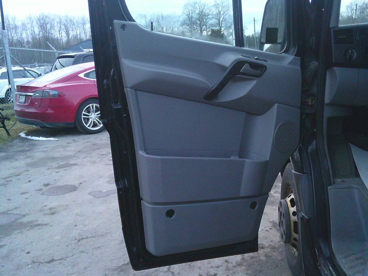 2010 Mercedes-Benz Sprinter 3500 144 Photo