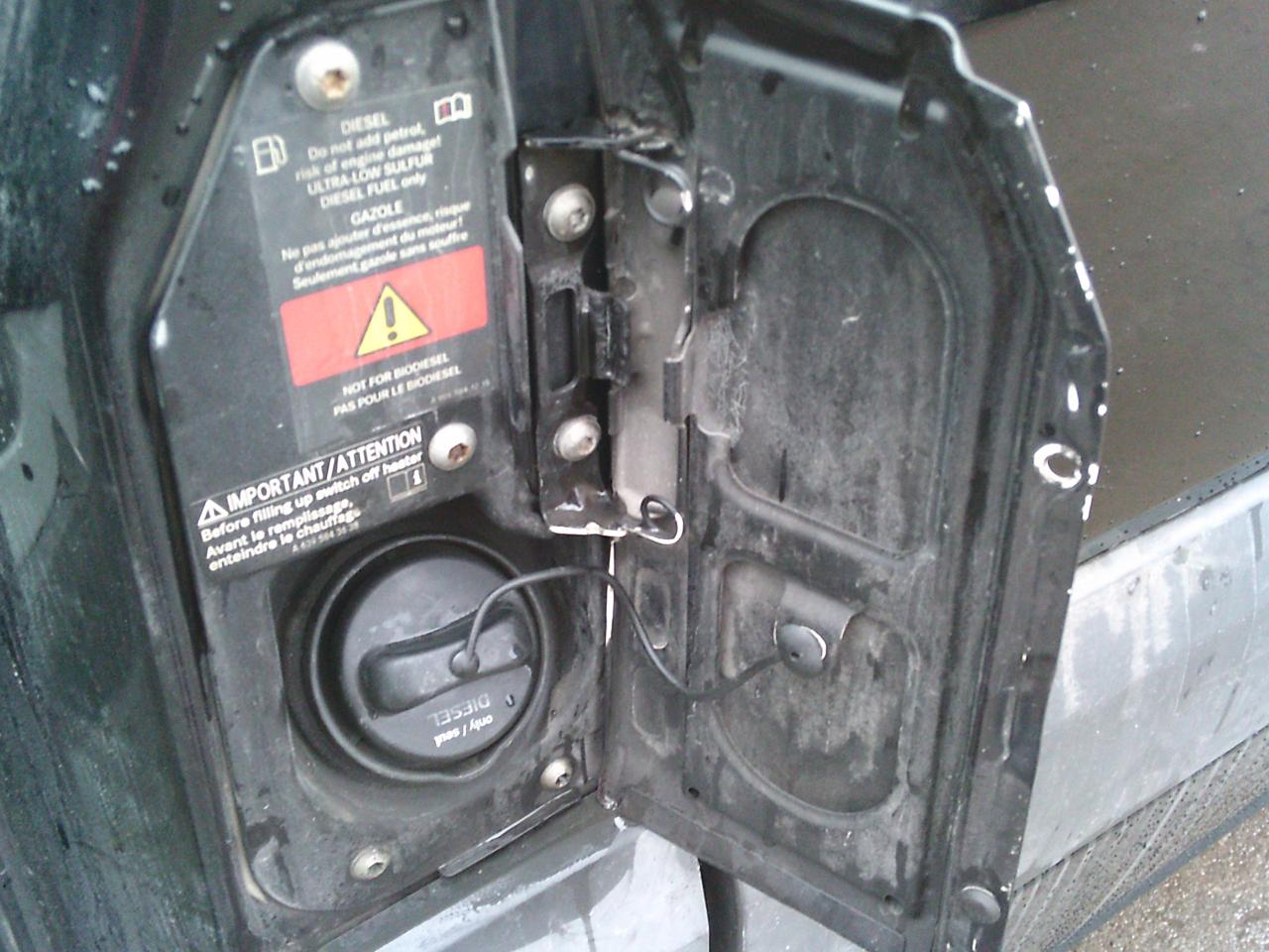 2010 Mercedes-Benz Sprinter 3500 144 Photo