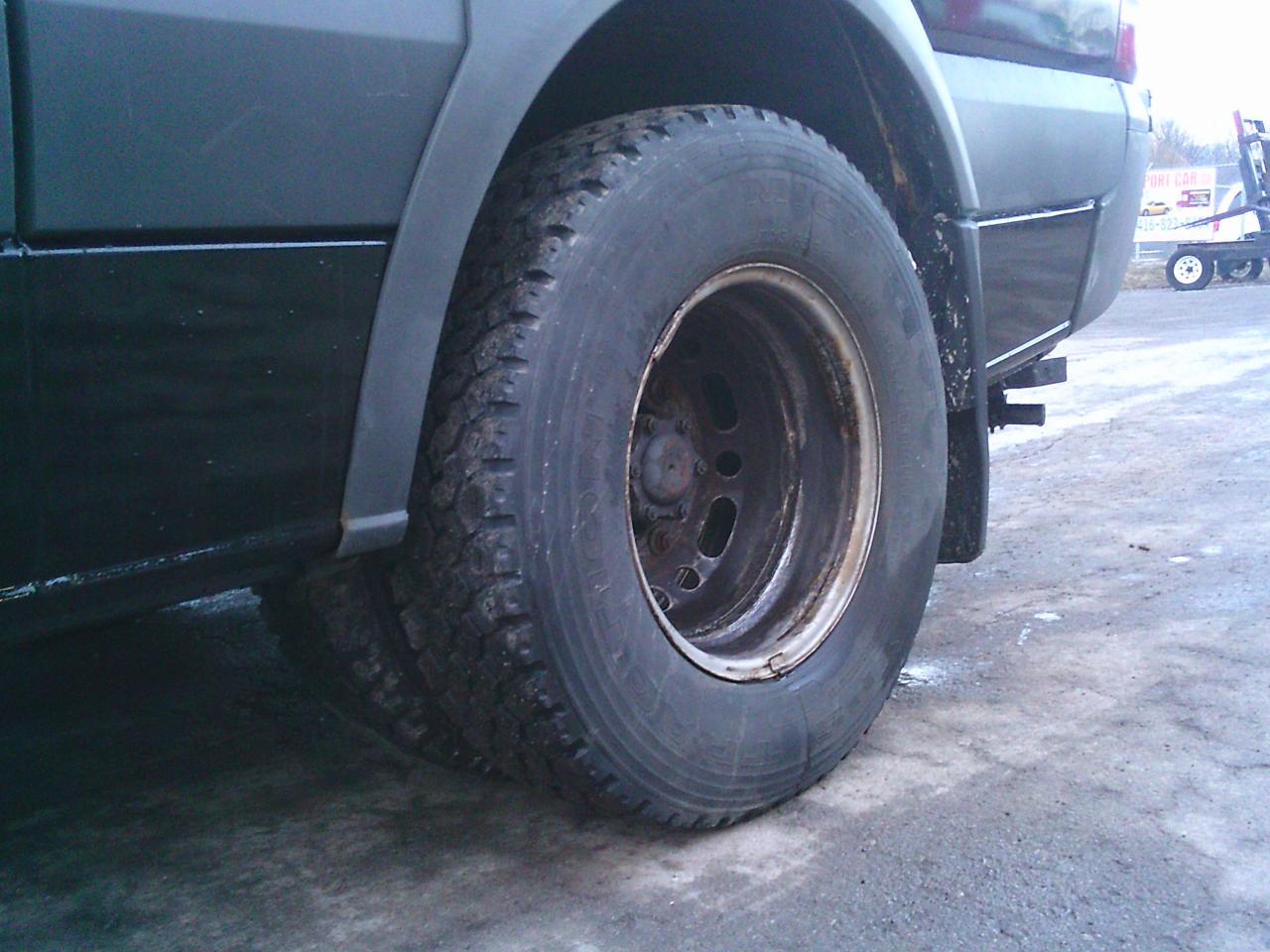 2010 Mercedes-Benz Sprinter 3500 144 Photo