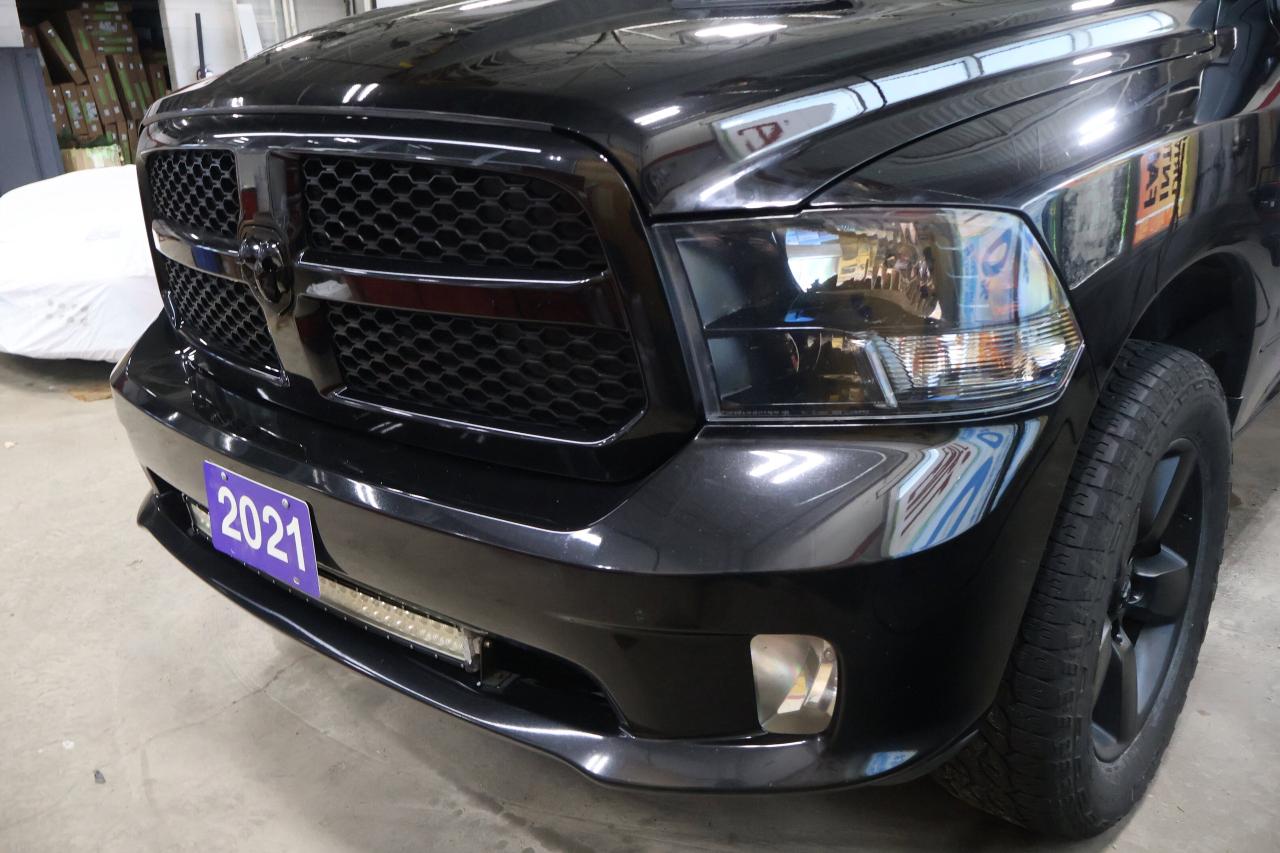 2021 RAM 1500 Classic Express | | Heated Mirrors | Photo4