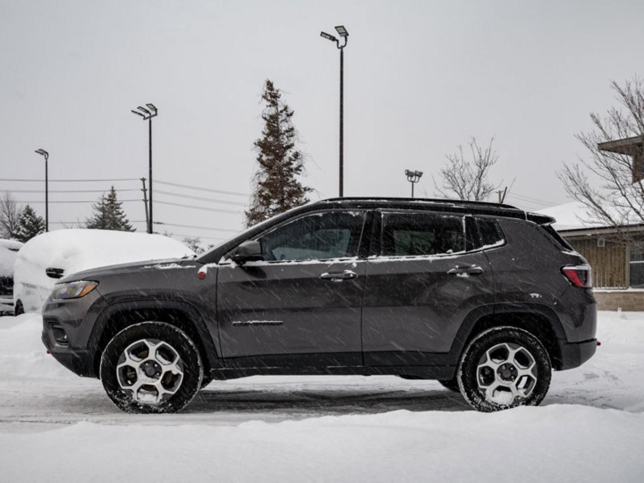 2022 Jeep Compass Trailhawk Photo
