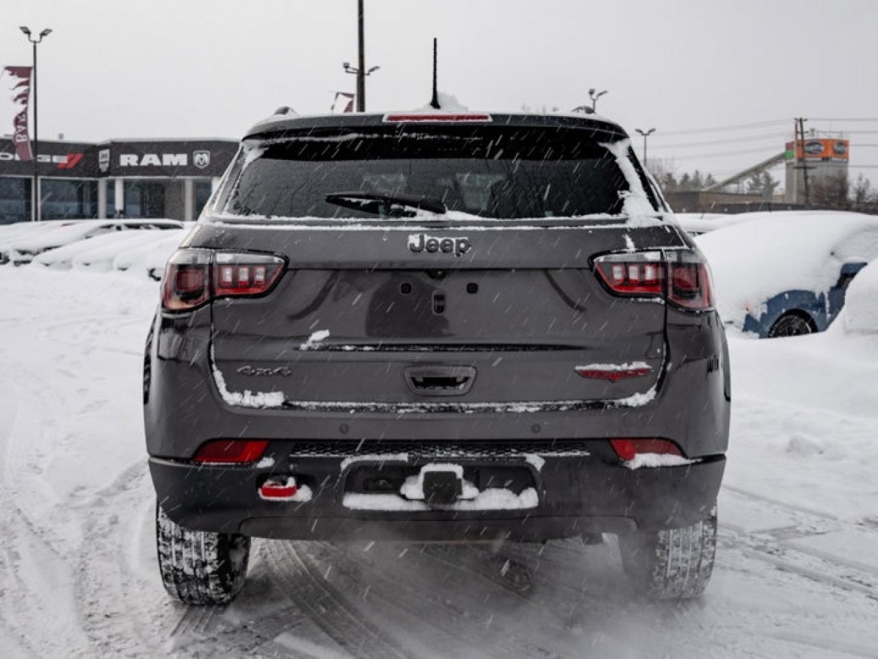 2022 Jeep Compass Trailhawk Photo