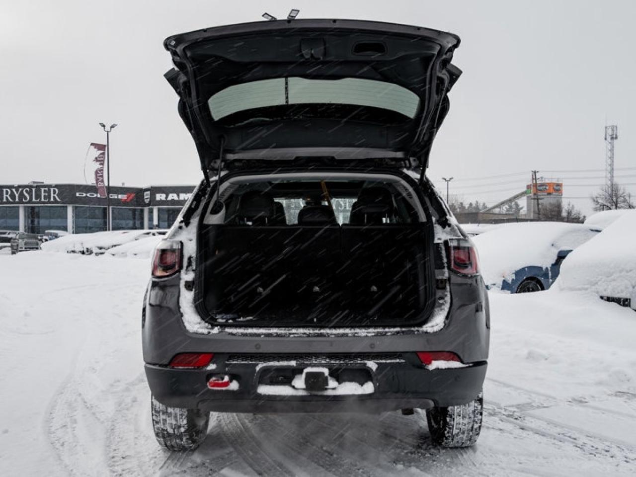 2022 Jeep Compass Trailhawk Photo