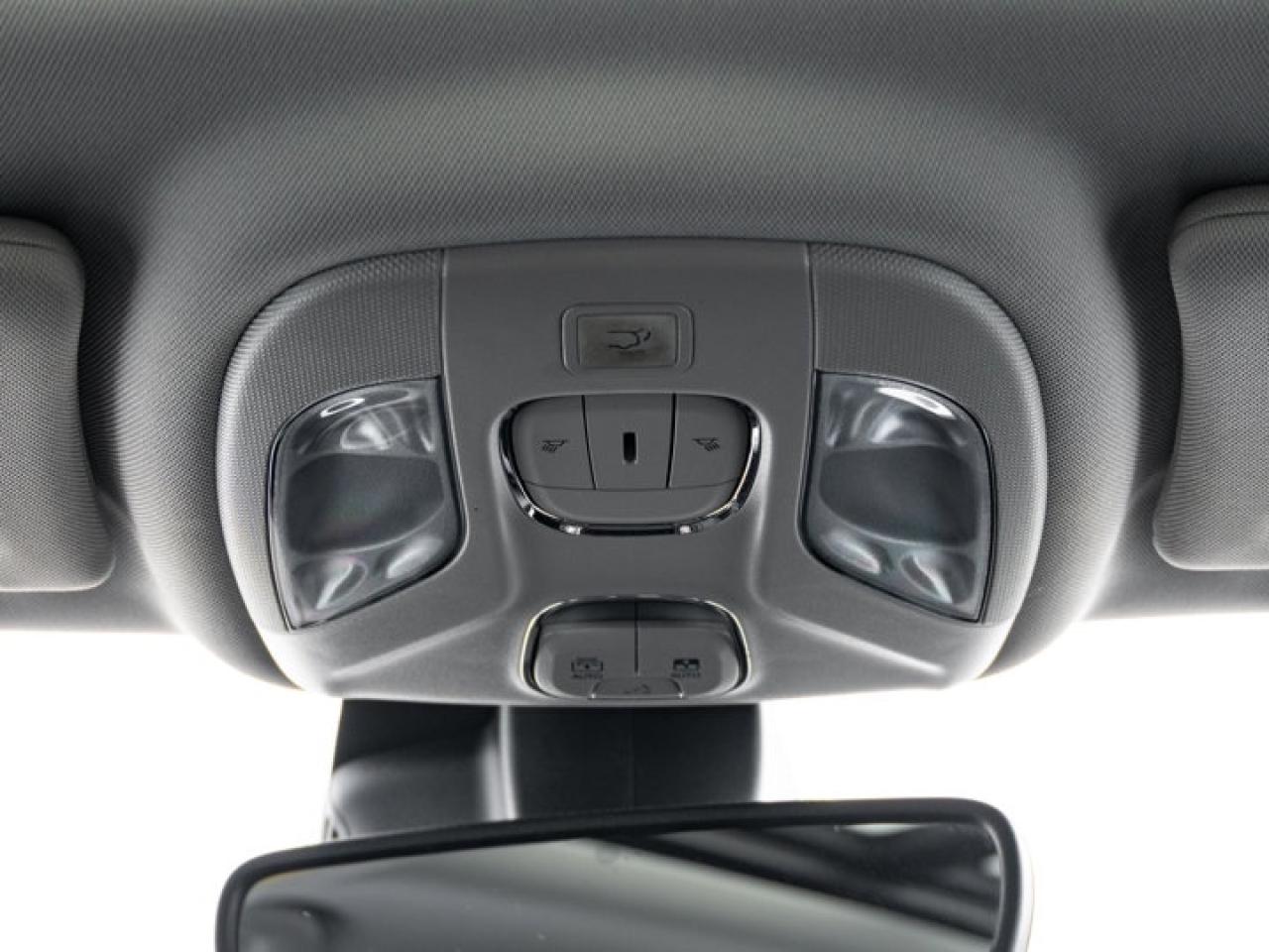 2022 Jeep Compass Trailhawk Photo