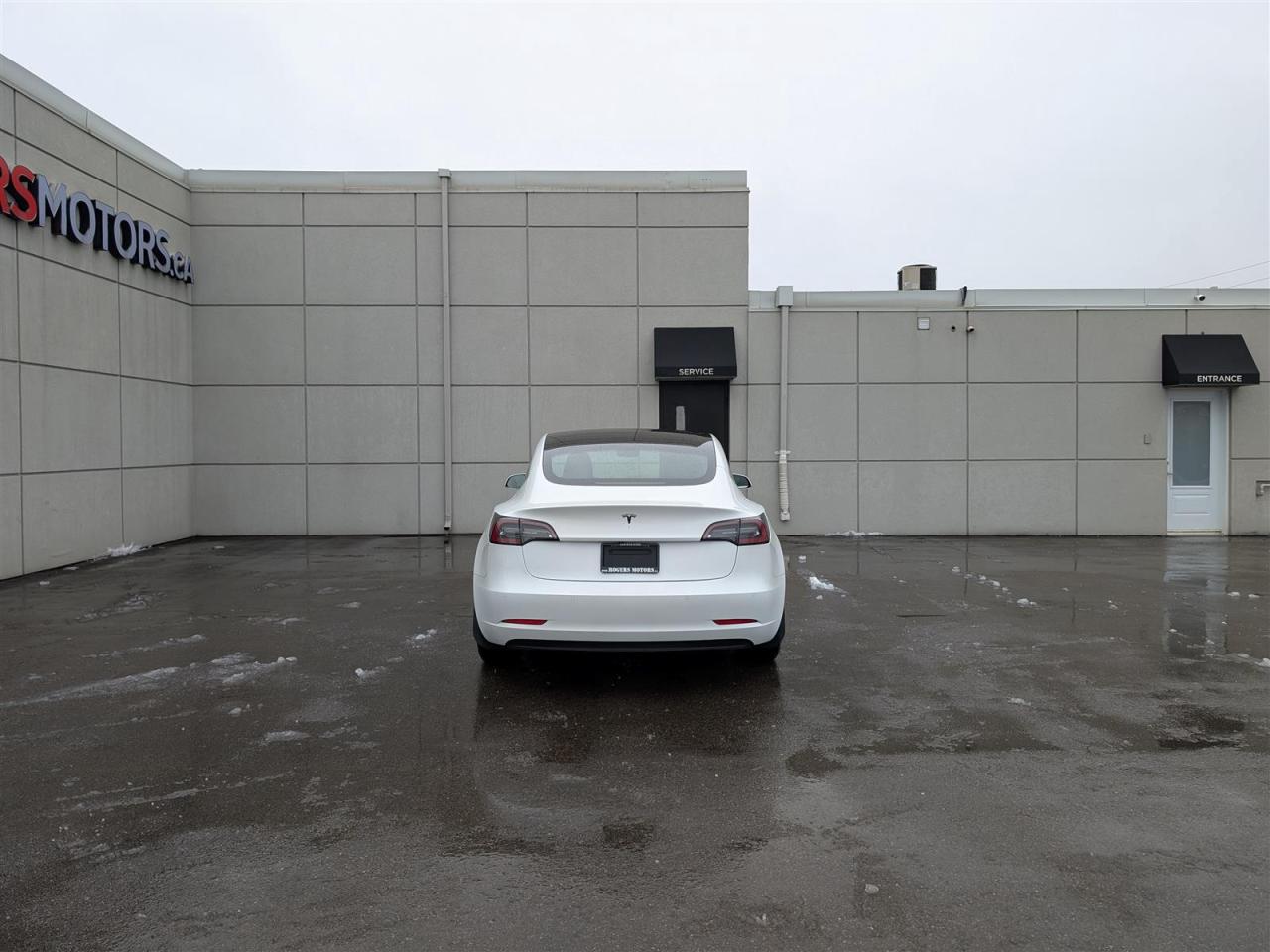 2019 Tesla Model 3 STANDARD RANGE PLUS Photo