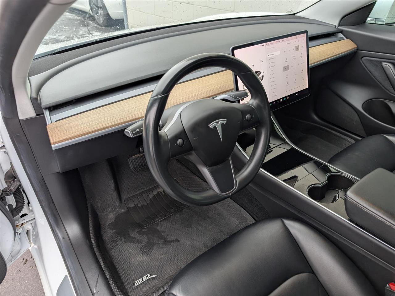 2019 Tesla Model 3 STANDARD RANGE PLUS Photo