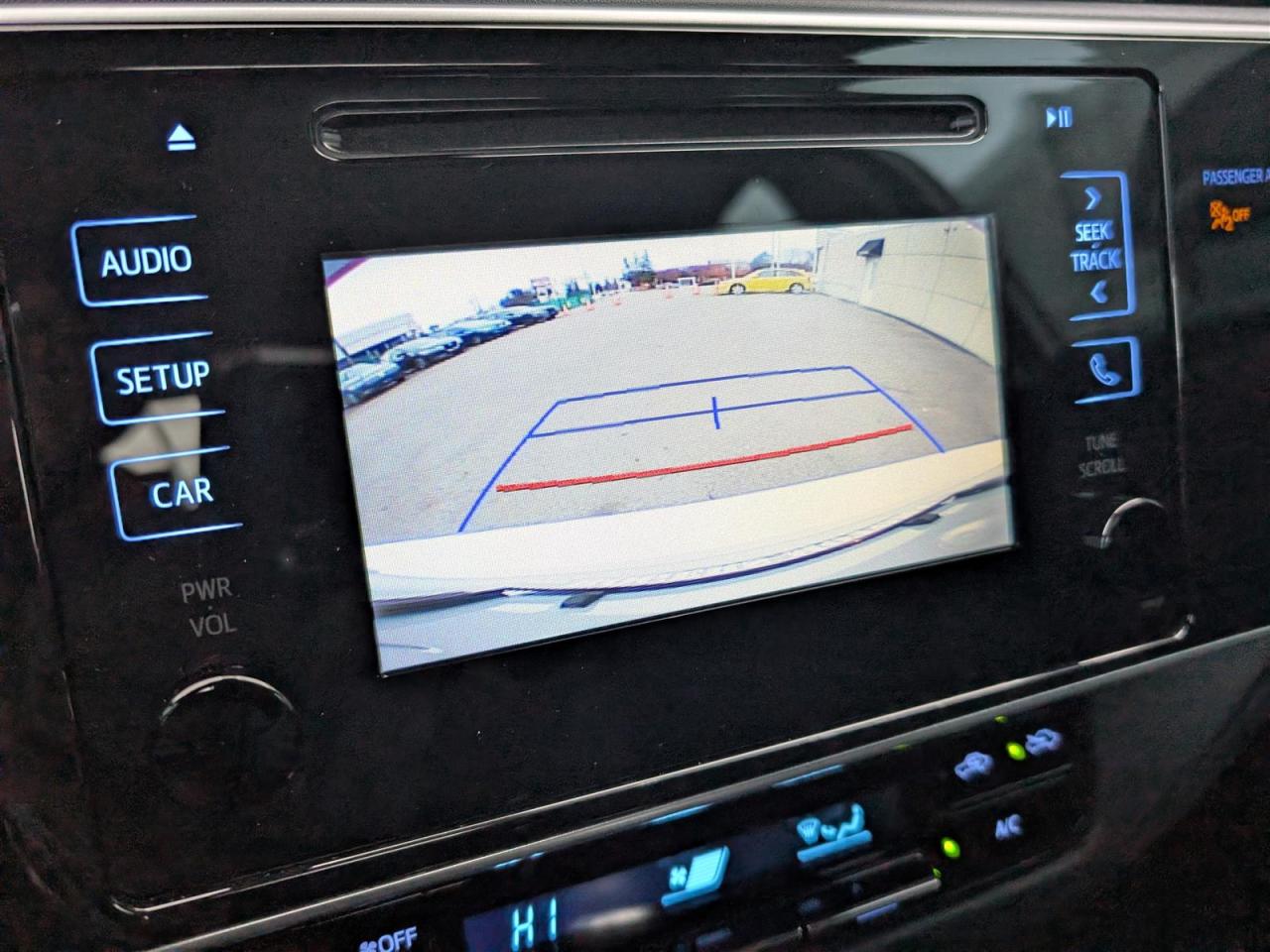 2018 Toyota Corolla LE -  HTD SEATS - TECH FEATURES