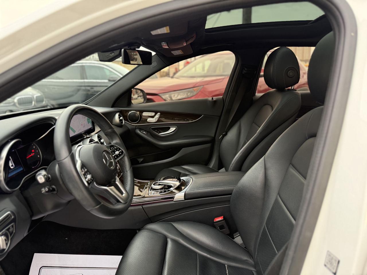 2019 Mercedes-Benz C-Class 300 //AMG PKG | PANO | 360 CAMERA | AMBIENT LIGHT Photo