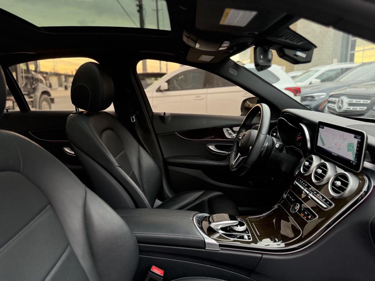 2019 Mercedes-Benz C-Class 300 //AMG PKG | PANO | 360 CAMERA | AMBIENT LIGHT Photo