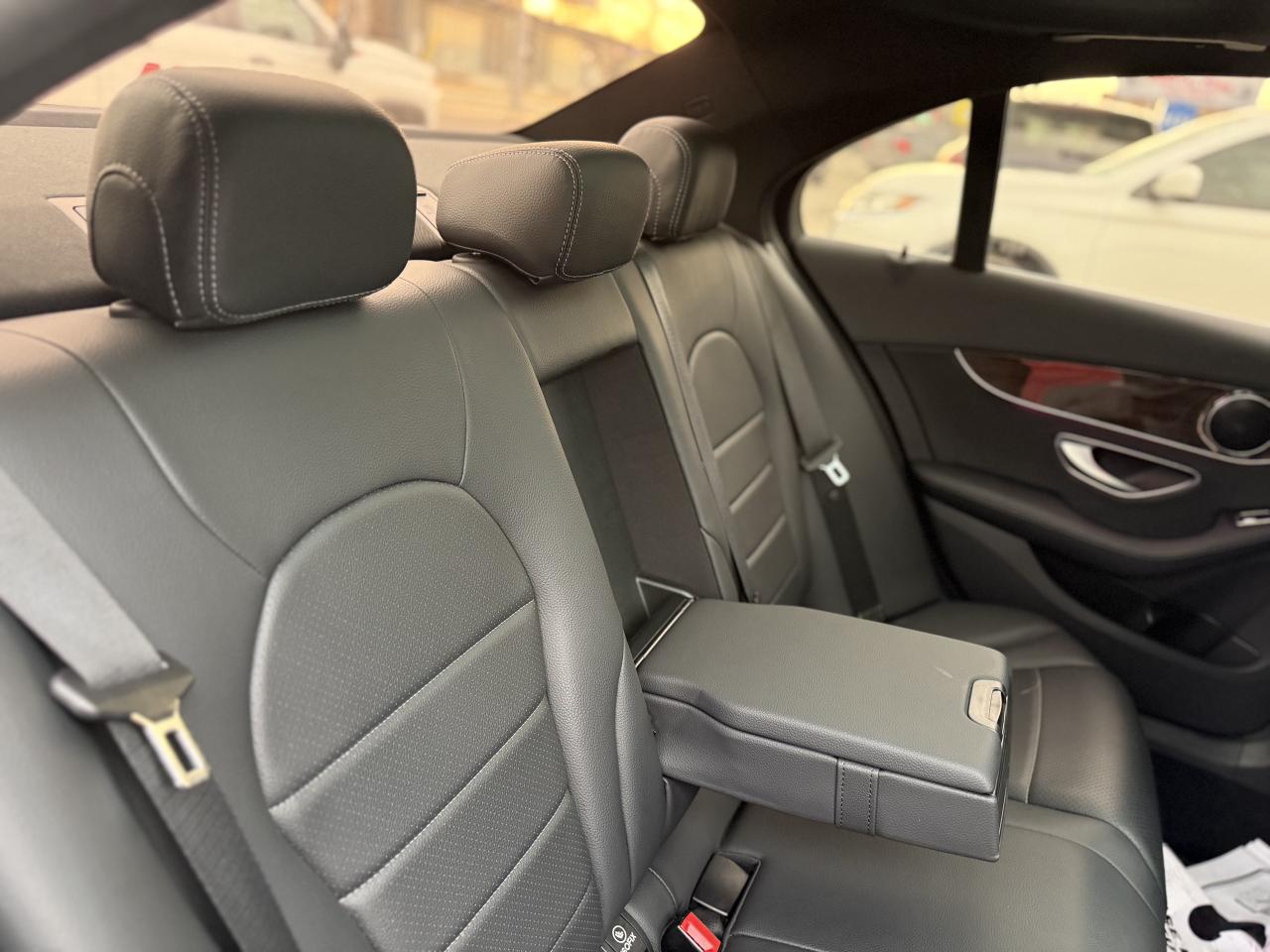 2019 Mercedes-Benz C-Class 300 //AMG PKG | PANO | 360 CAMERA | AMBIENT LIGHT Photo