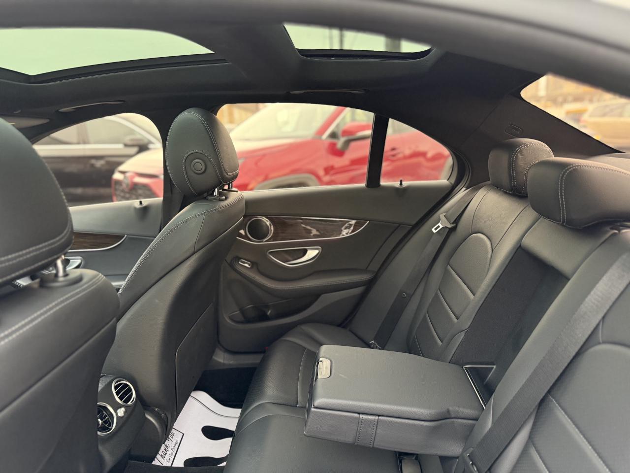 2019 Mercedes-Benz C-Class 300 //AMG PKG | PANO | 360 CAMERA | AMBIENT LIGHT Photo
