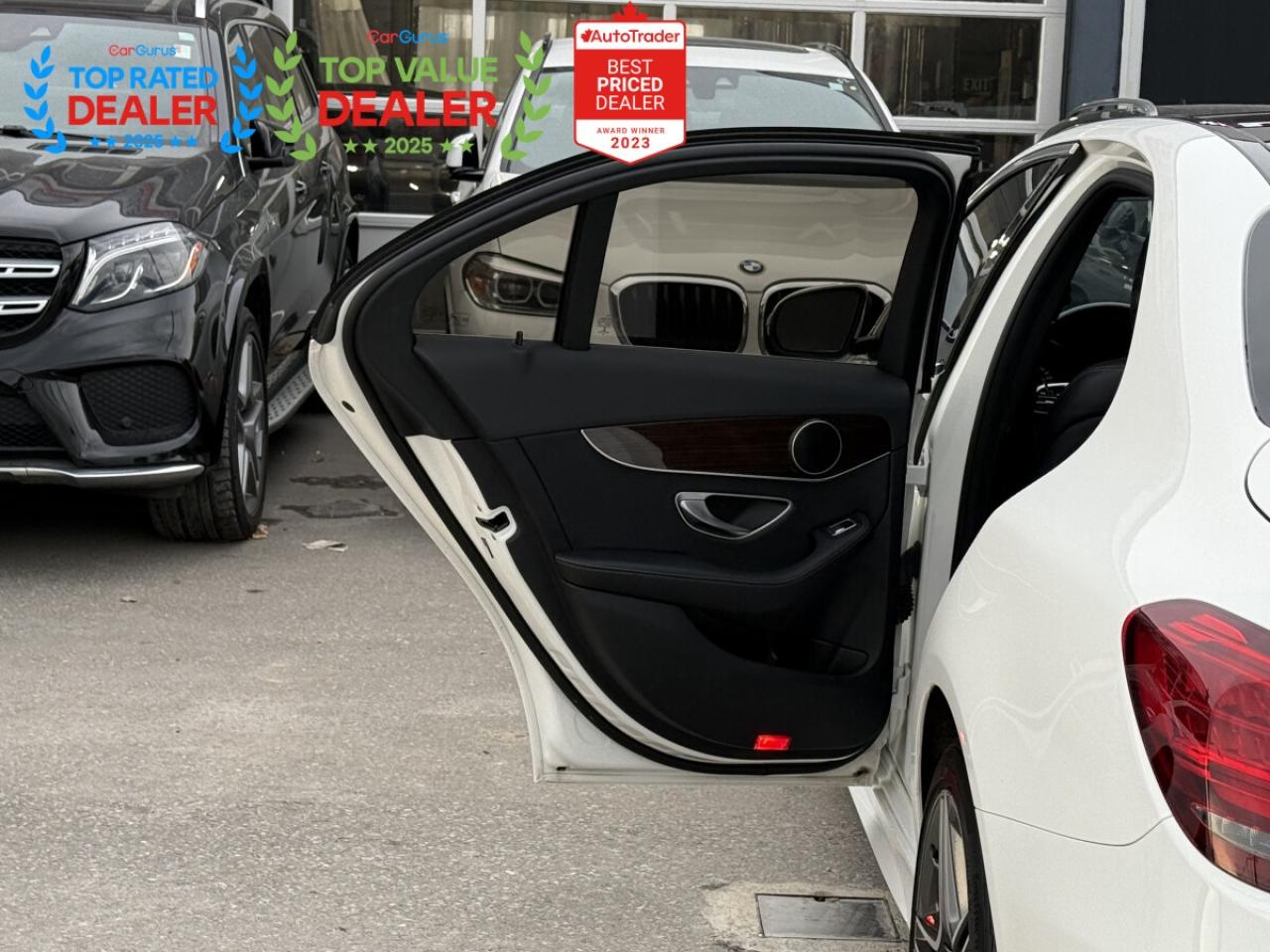 2019 Mercedes-Benz C-Class 300 //AMG PKG | PANO | 360 CAMERA | AMBIENT LIGHT Photo