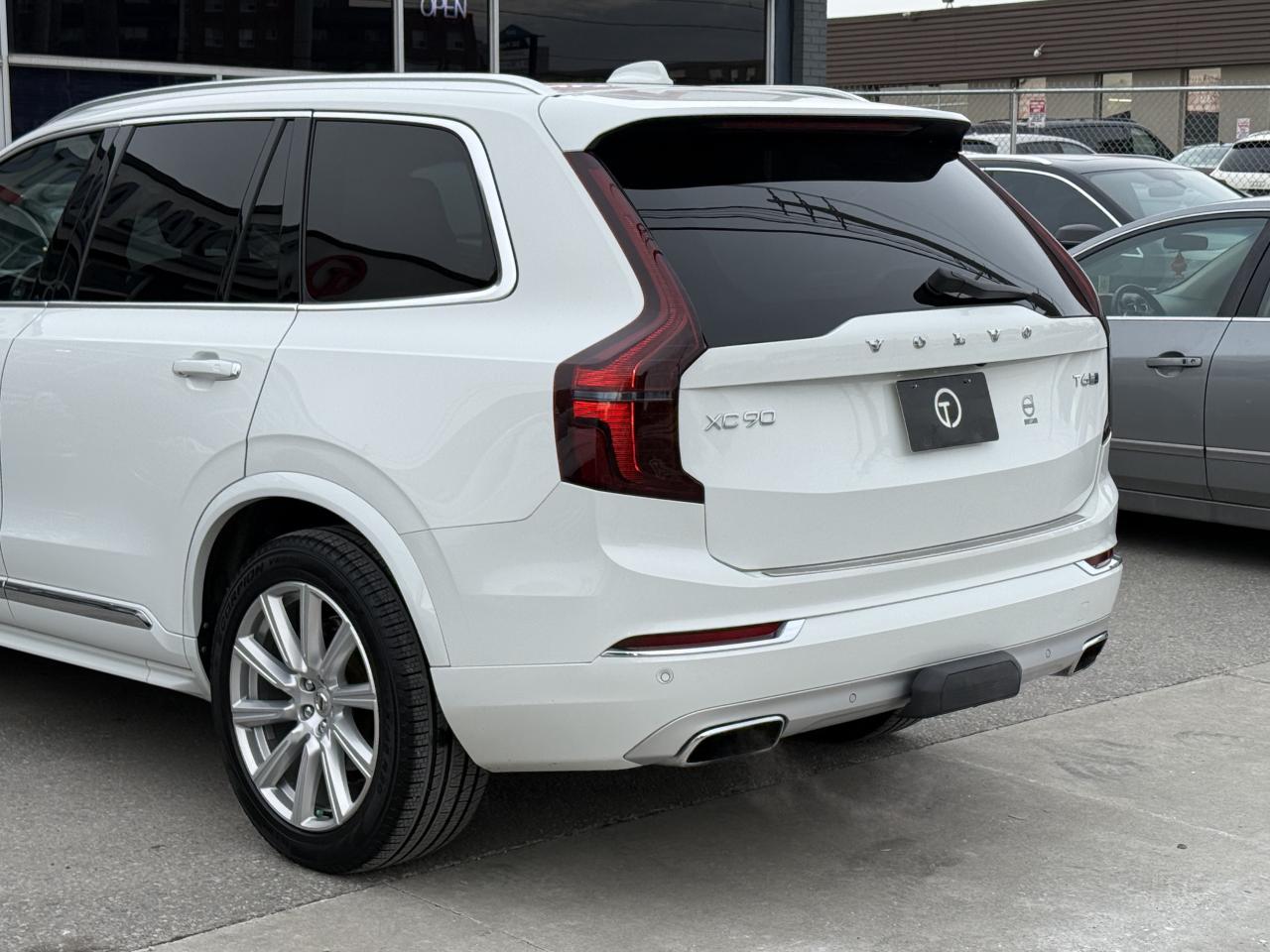 2017 Volvo XC90 T6 INSCRIPTION | PANO | BACK UP CAMERA | LOADED Photo