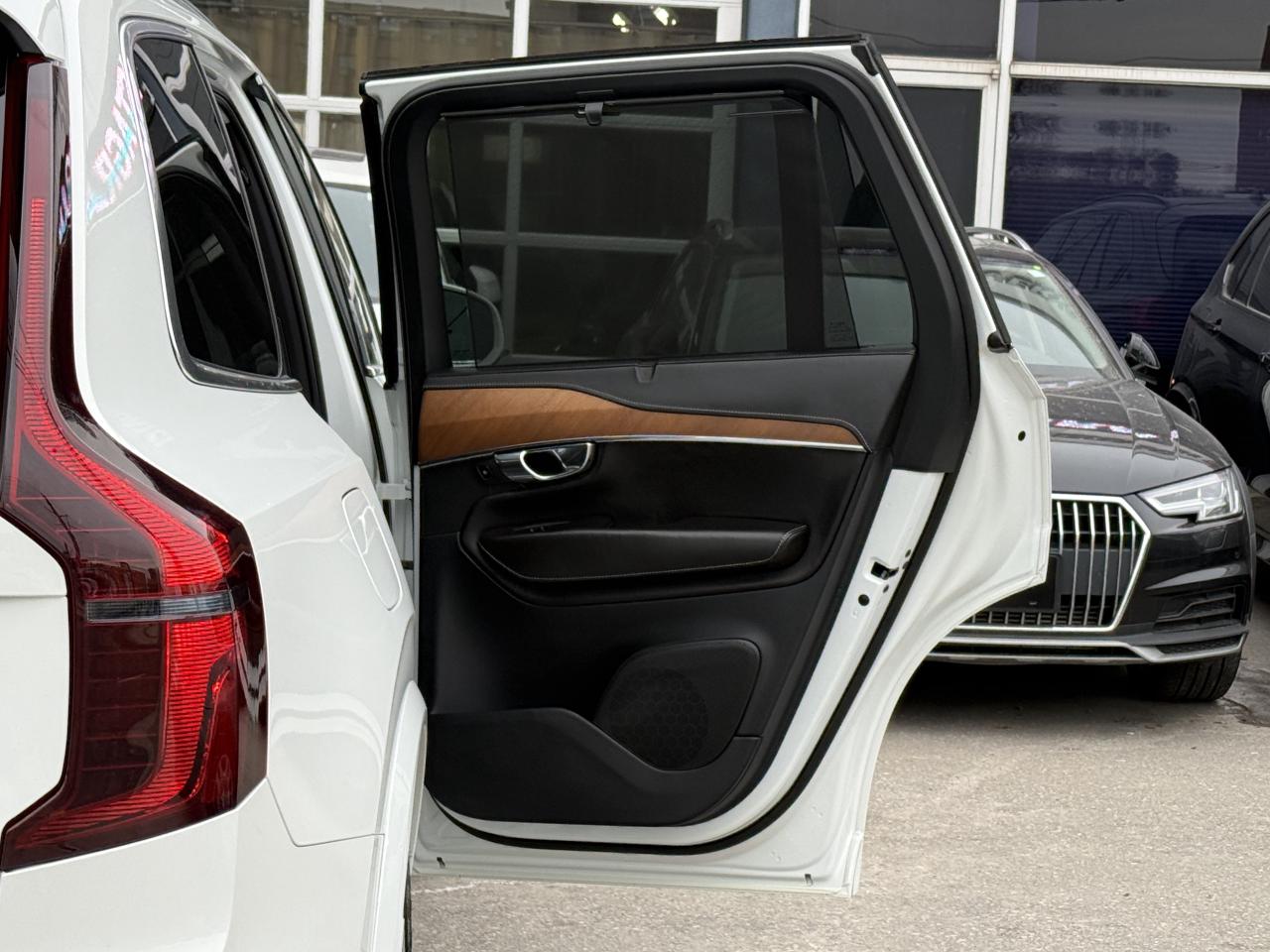 2017 Volvo XC90 T6 INSCRIPTION | PANO | BACK UP CAMERA | LOADED Photo