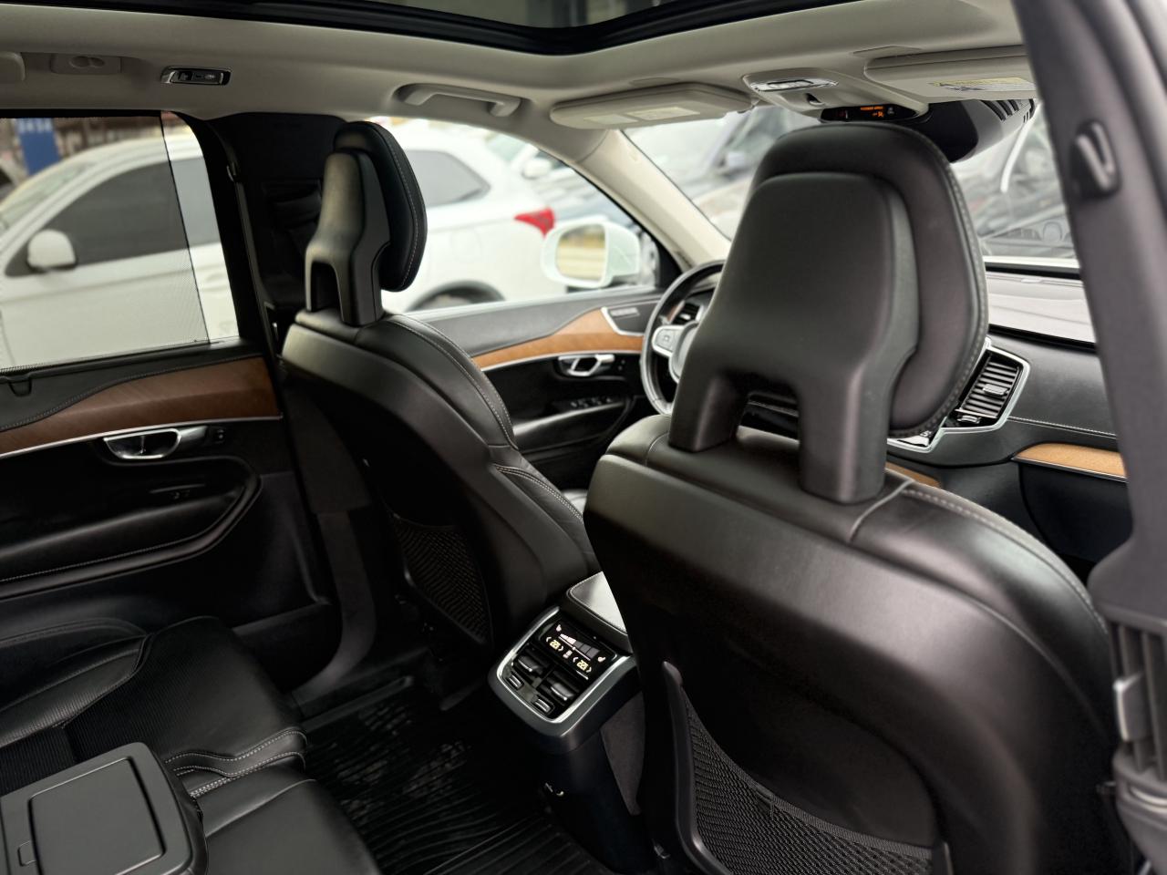 2017 Volvo XC90 T6 INSCRIPTION | PANO | BACK UP CAMERA | LOADED Photo