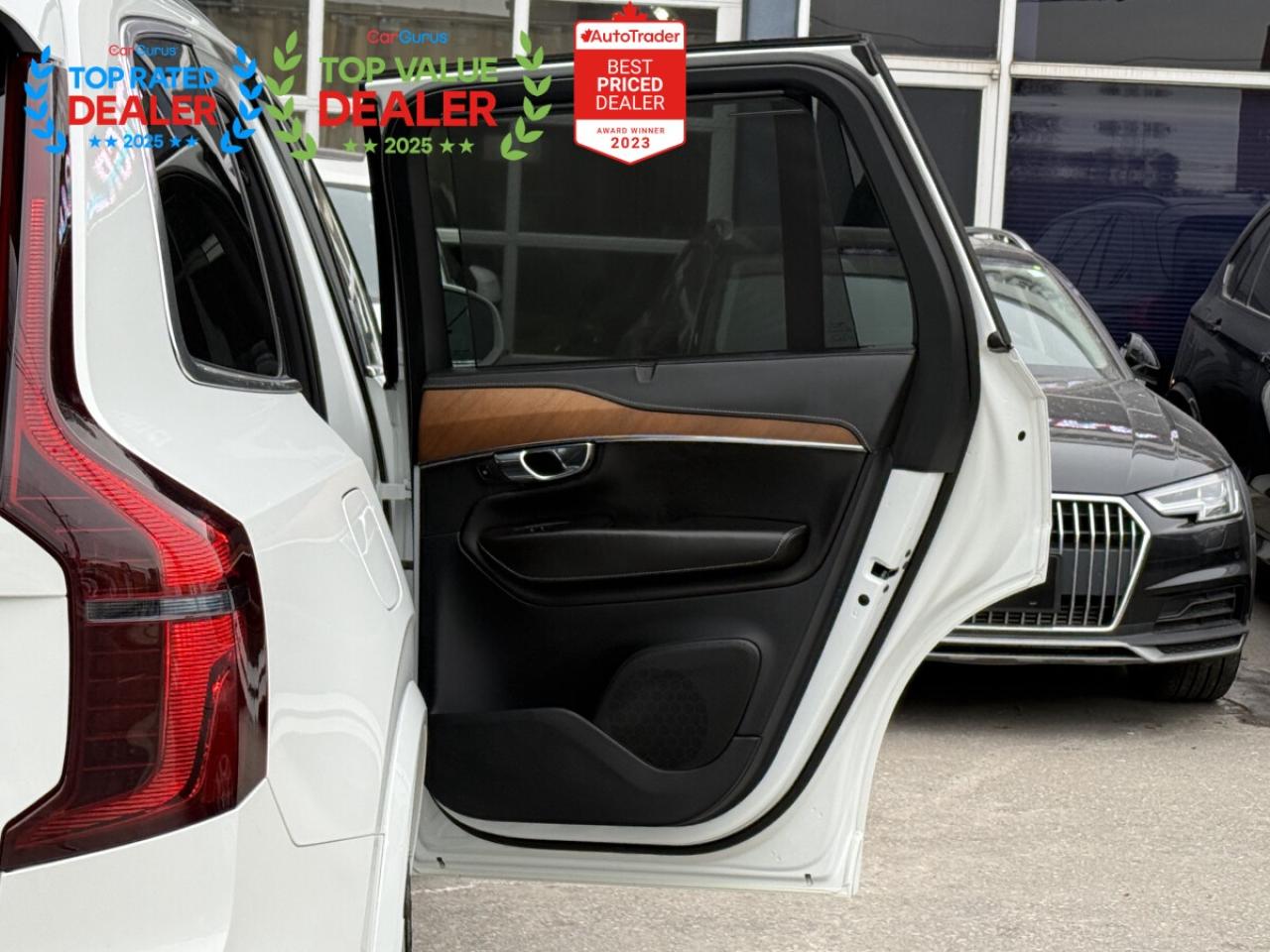 2017 Volvo XC90 T6 INSCRIPTION | PANO | BACK UP CAMERA | LOADED Photo