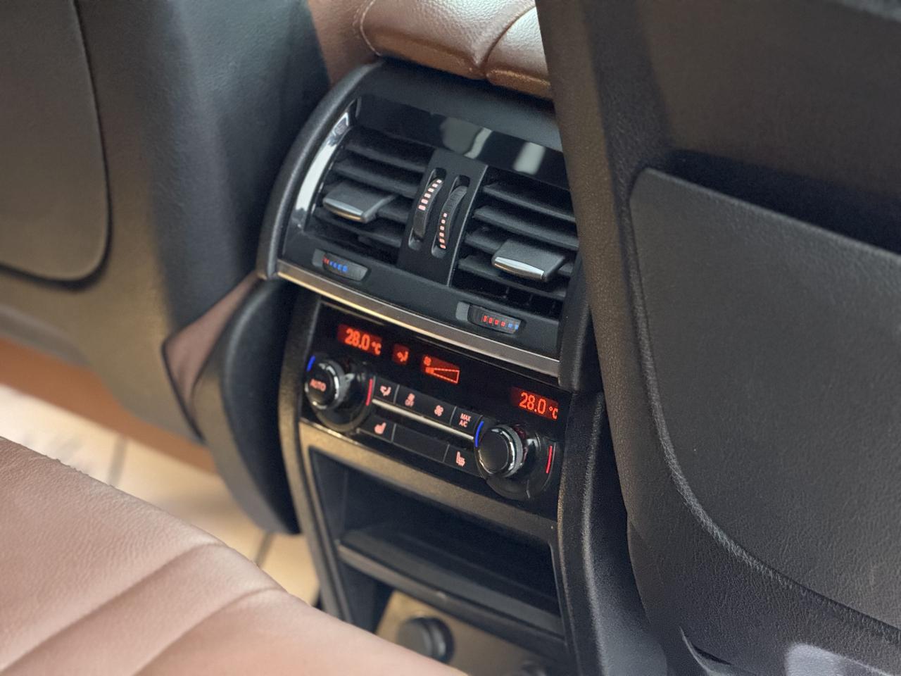 2016 BMW X5 //M PKG | PANO | HARMAN KARDON | HUD | LOADED Photo