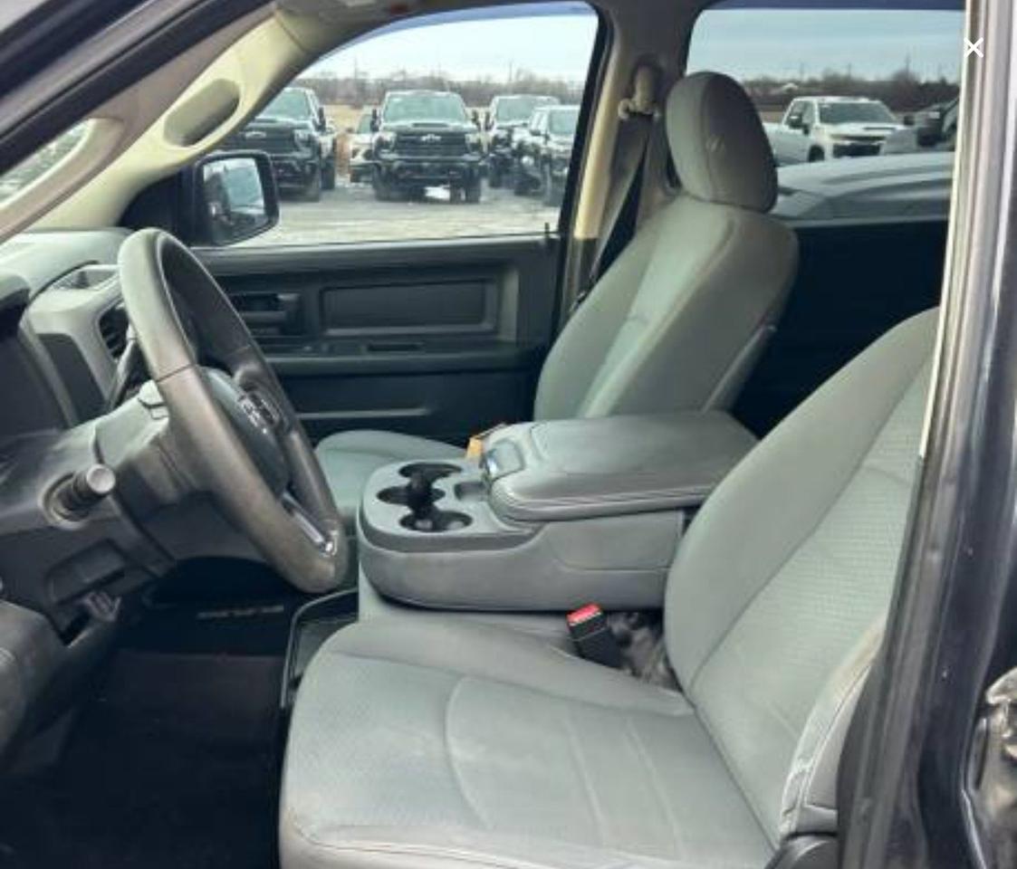 2014 RAM 1500 Crew Cab 4x4 With SAFETY Photo