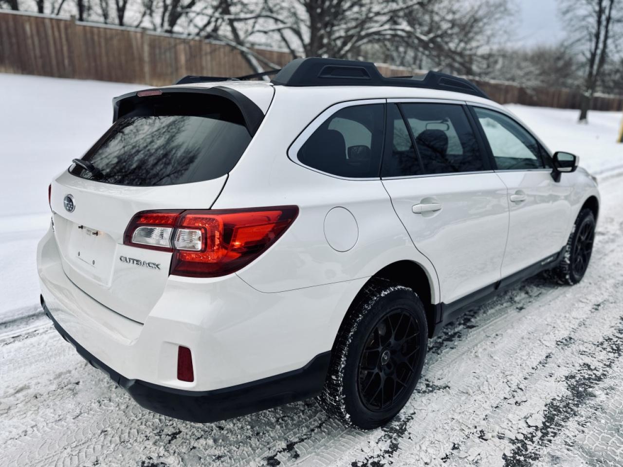 2015 Subaru Outback 2.5I Premium Photo