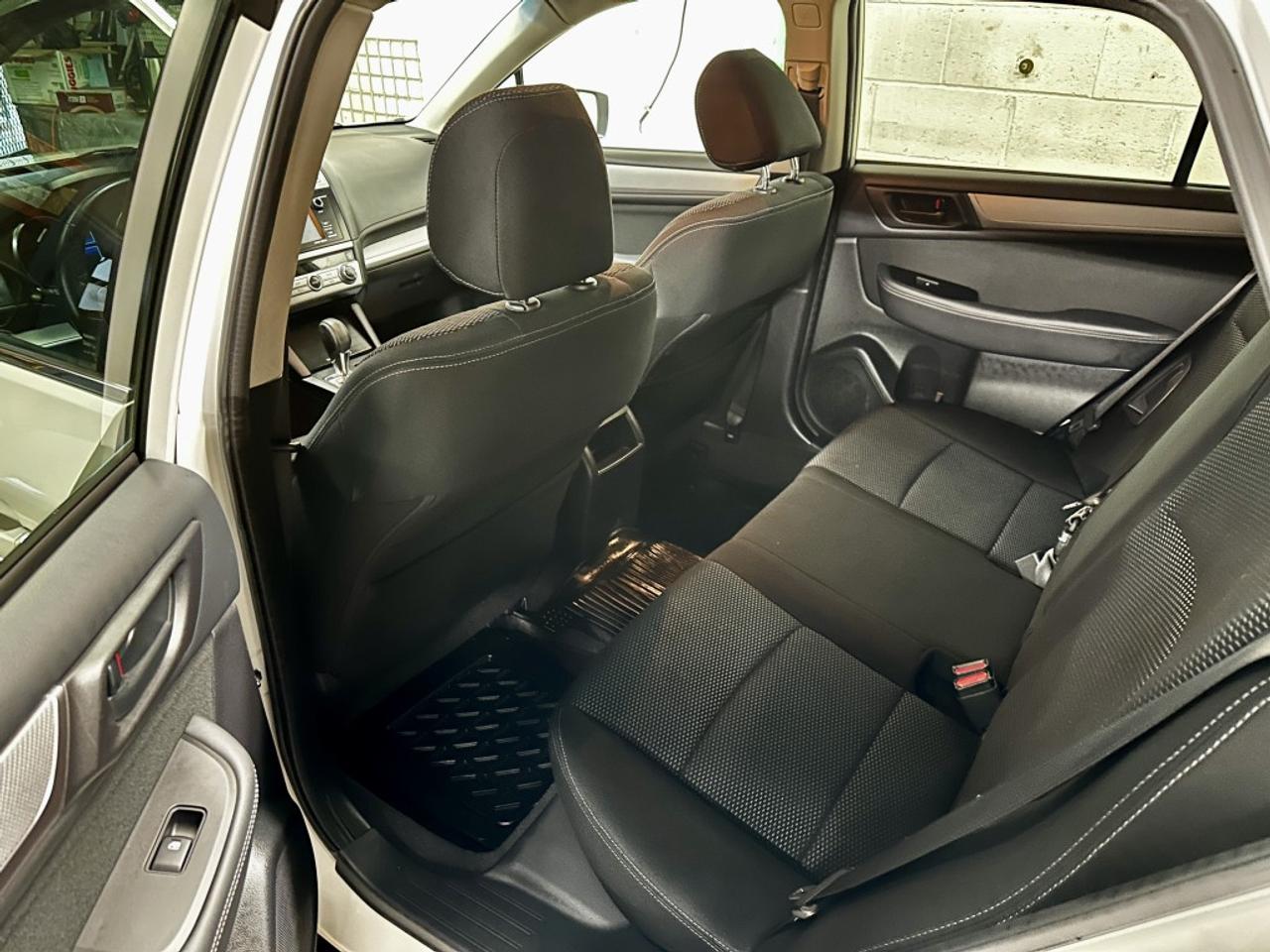 2015 Subaru Outback 2.5I Premium Photo