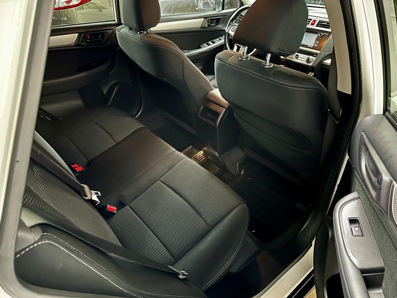 2015 Subaru Outback 2.5I Premium Photo