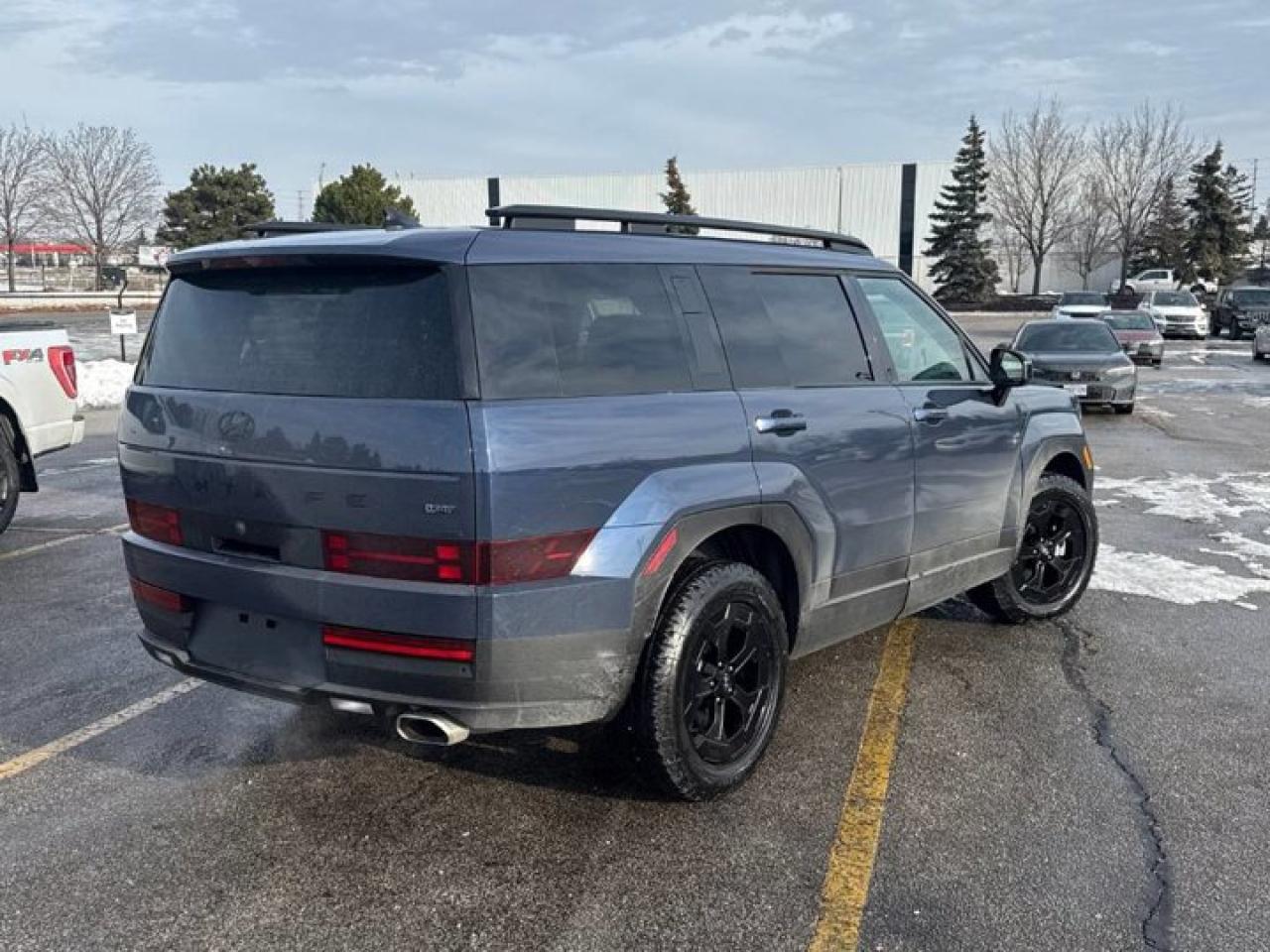 2025 Hyundai Santa Fe XRT AWD | Leather | Sunroof | Heated Seats + Steering | Lane Keep Assist + BSM | Carplay & More ! Photo3