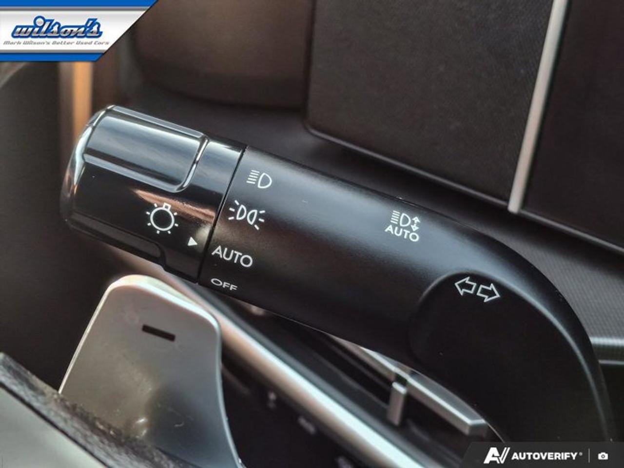 2025 Hyundai Santa Fe XRT AWD | Leather | Sunroof | Heated Seats + Steering | Lane Keep Assist + BSM | Carplay & More ! Photo