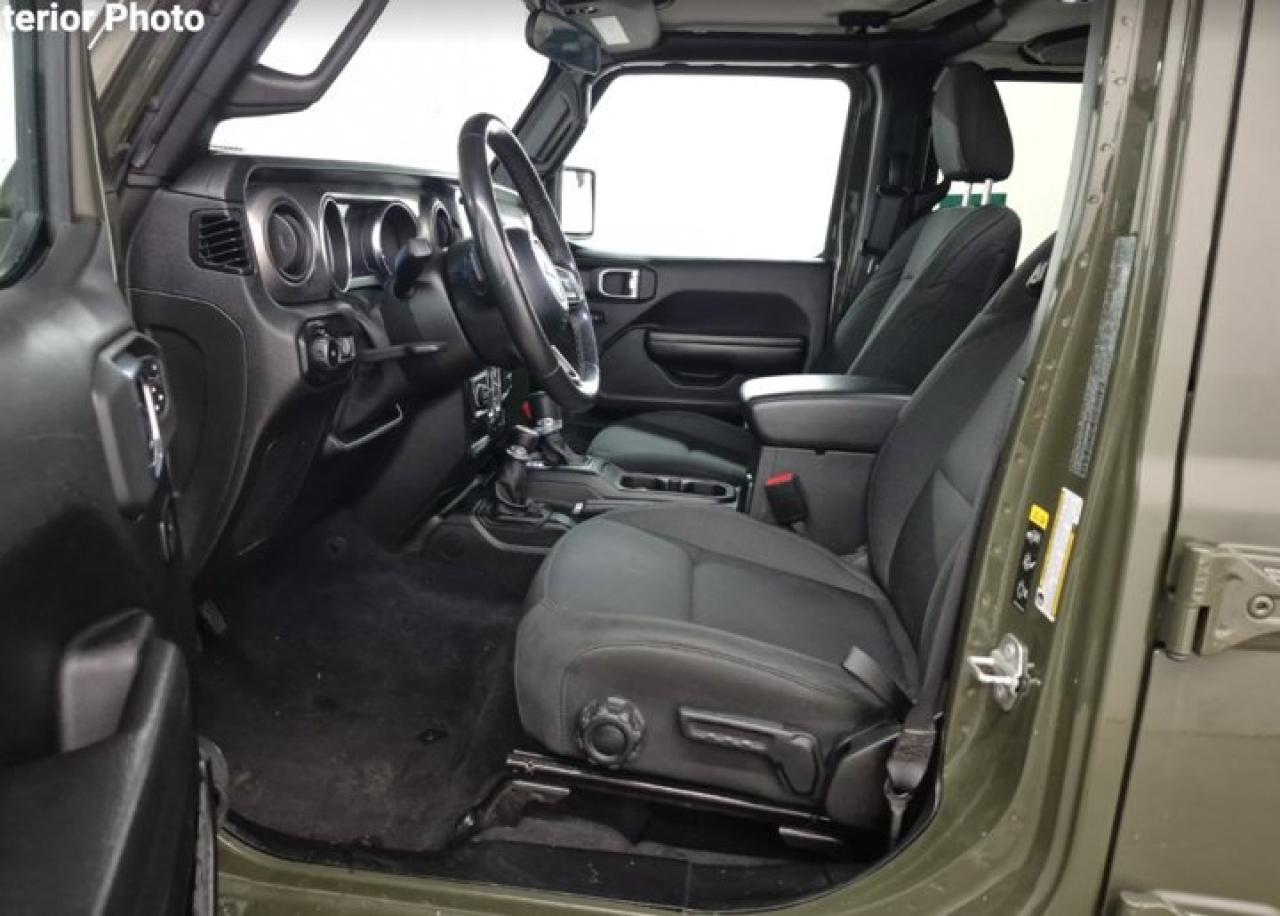 2021 Jeep Wrangler Unlimited Sport S 4WD | Heated Wheel + Seats | Remote Start | CarPlay + Android | Tech Pkg & More ! Photo