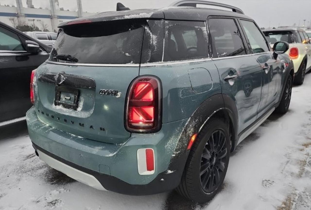 2023 MINI Cooper Countryman Cooper SE | Leather | Sunroof | Nav | Adaptive Cruise | HUD | CarPlay | Power Folding Mirrors & More Photo2