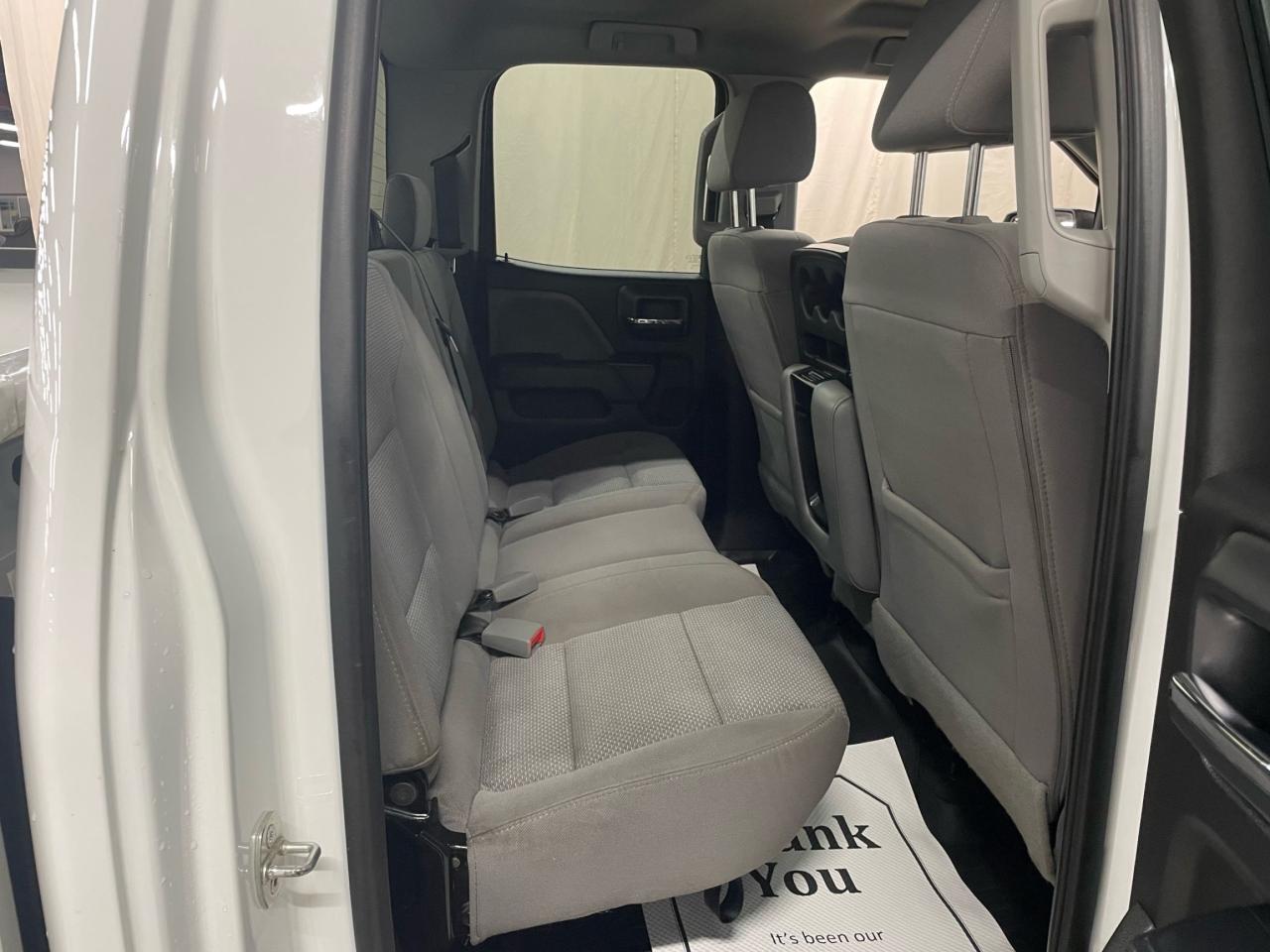 2019 Chevrolet Silverado 1500 Custom | 4X4 | CLEAN CARFAX |