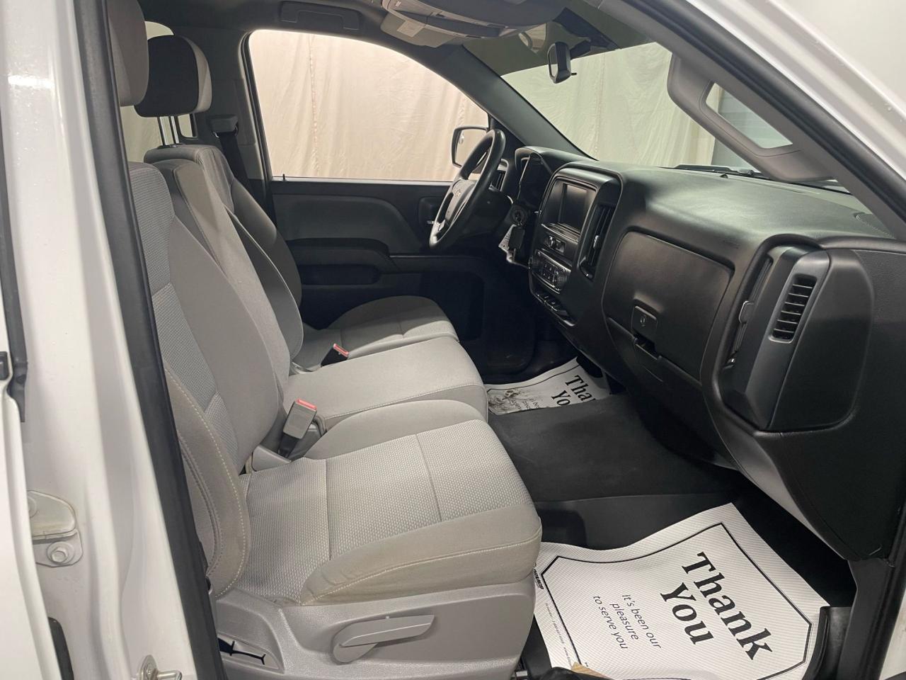 2019 Chevrolet Silverado 1500 Custom | 4X4 | CLEAN CARFAX |