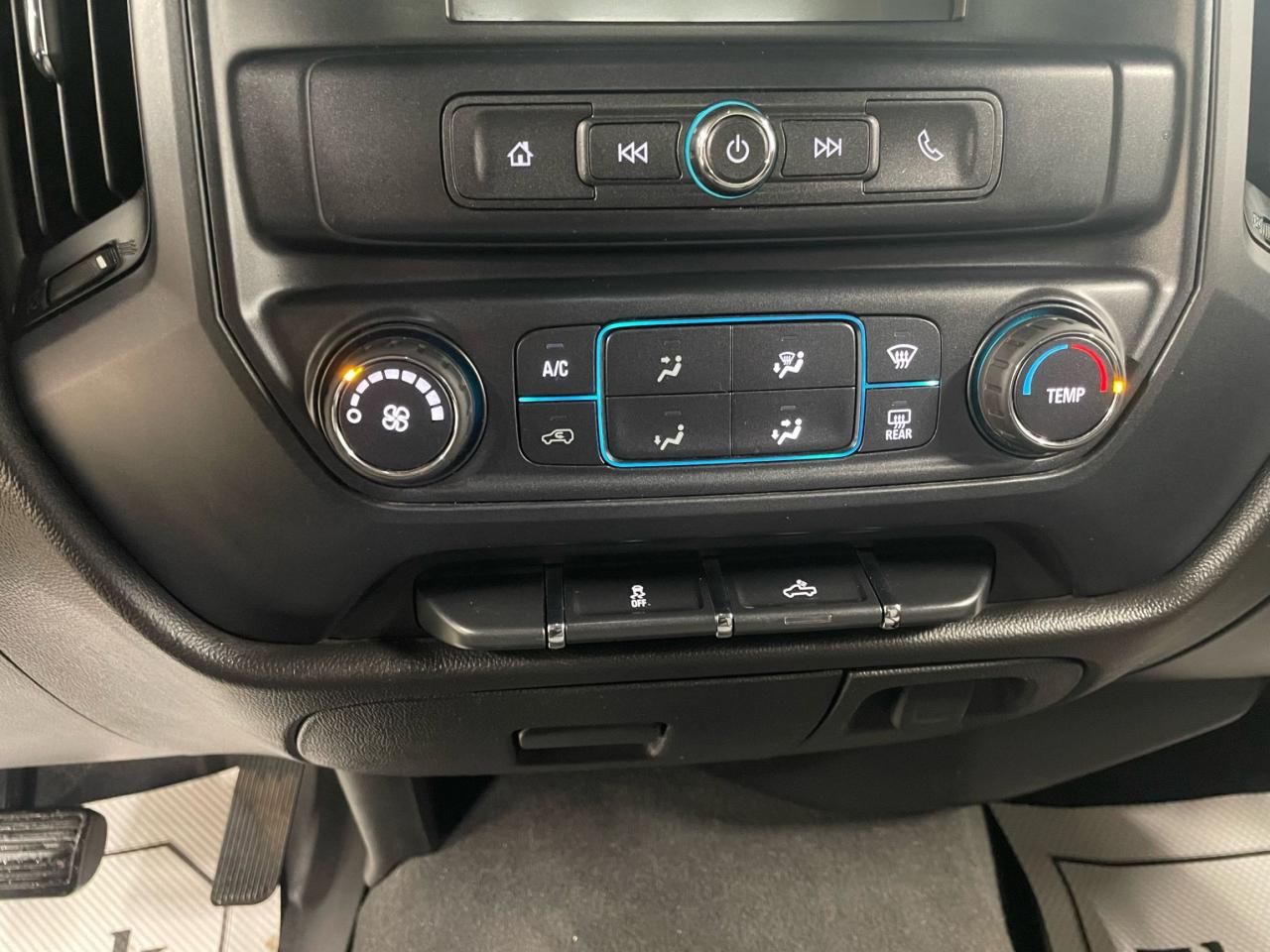 2019 Chevrolet Silverado 1500 Custom | 4X4 | CLEAN CARFAX |