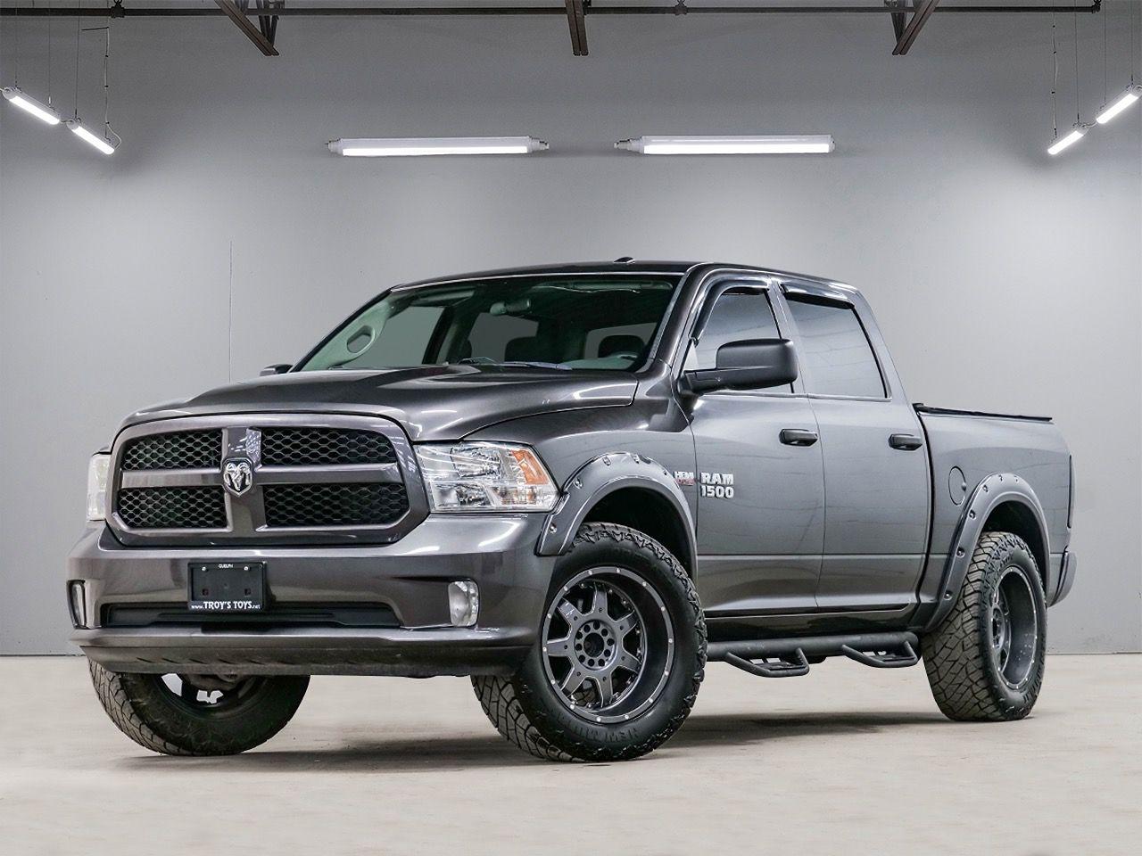 2018 RAM 1500 Express 4x4 Crew Cab 5'7" Box