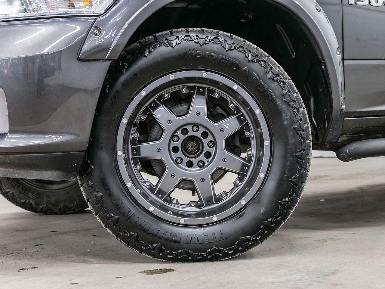 2018 RAM 1500 Express 4x4 Crew Cab 5'7" Box