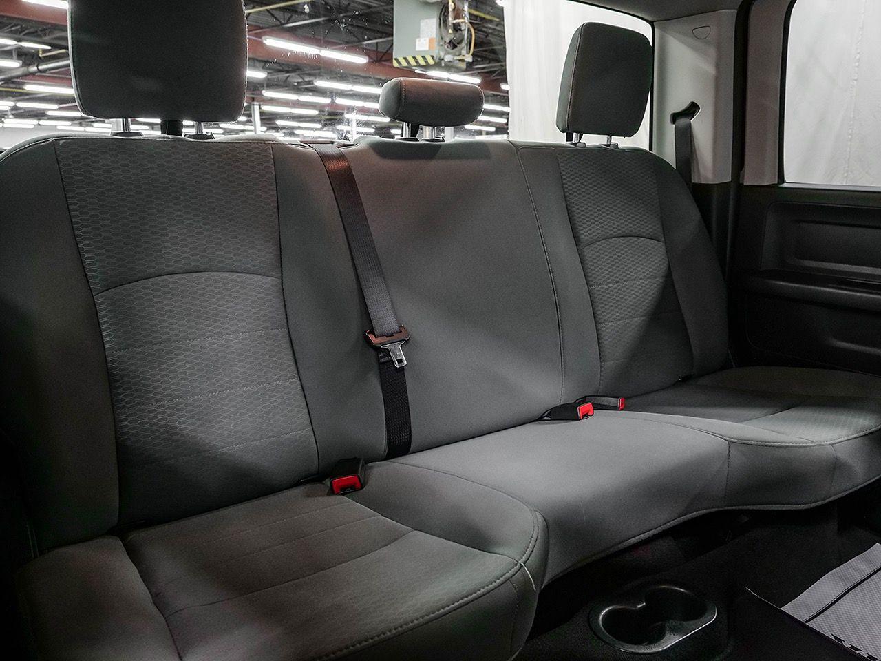 2018 RAM 1500 Express 4x4 Crew Cab 5'7" Box