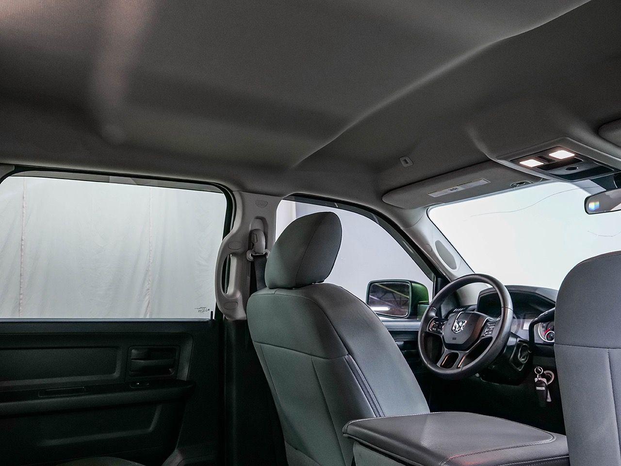 2018 RAM 1500 Express 4x4 Crew Cab 5'7" Box