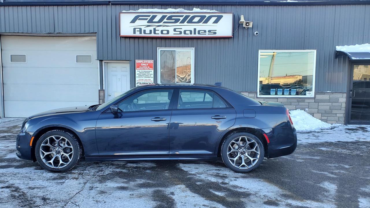 2019 Chrysler 300 300S RWD-NAVIGATION-SUNROOF-WINTER RIMS&TIRES INCL Photo