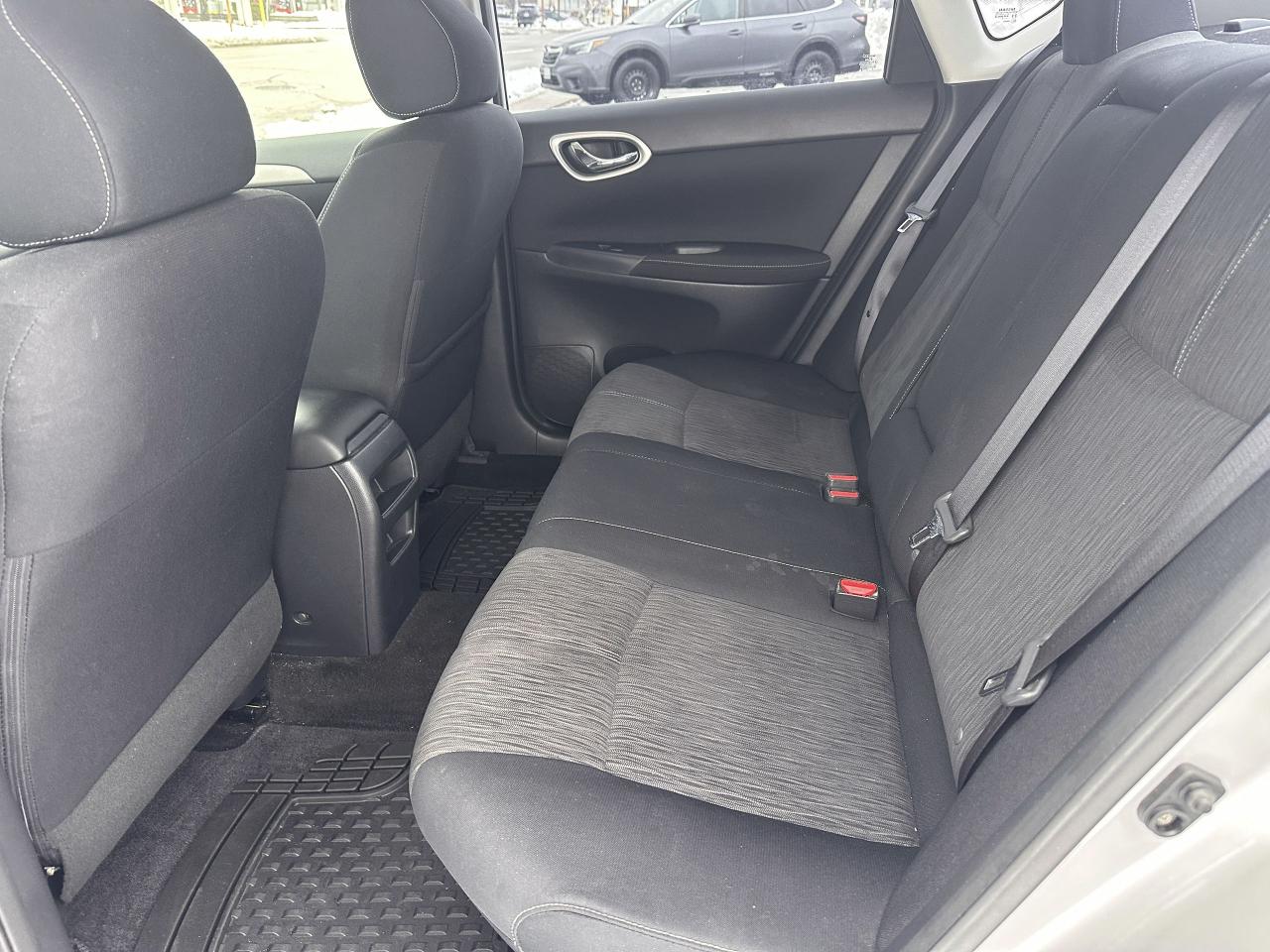 2014 Nissan Sentra SV Photo