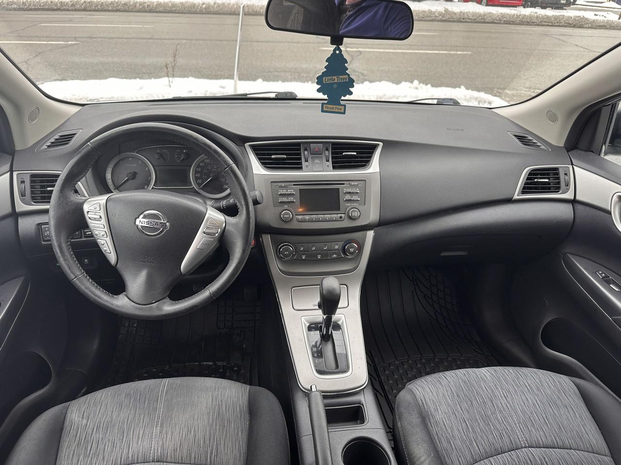 2014 Nissan Sentra SV Photo