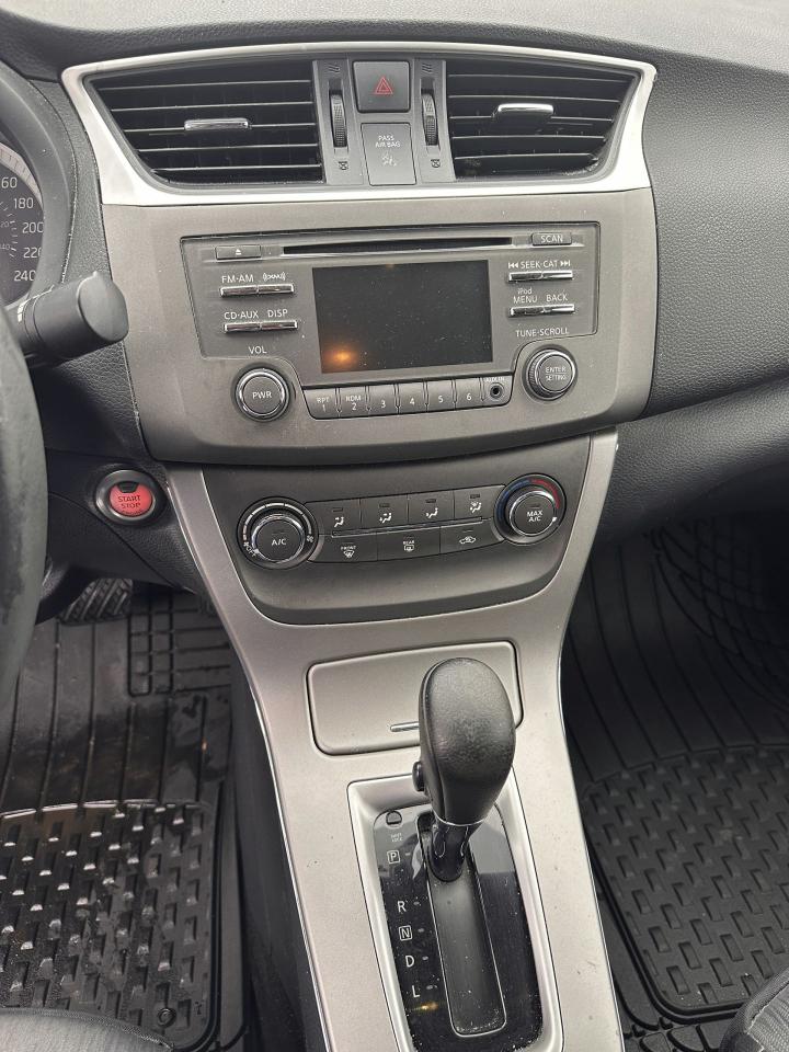 2014 Nissan Sentra SV Photo