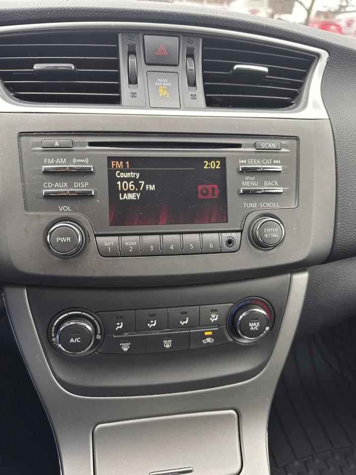 2014 Nissan Sentra SV Photo