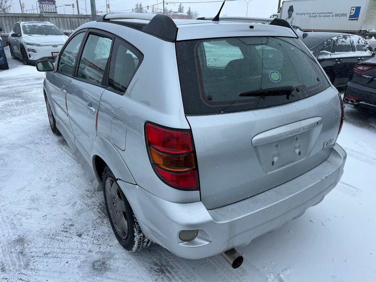 2008 Pontiac Vibe WELL MAINTAINED, UNDERCOATED, 155KMS ONLY, CERT Photo2