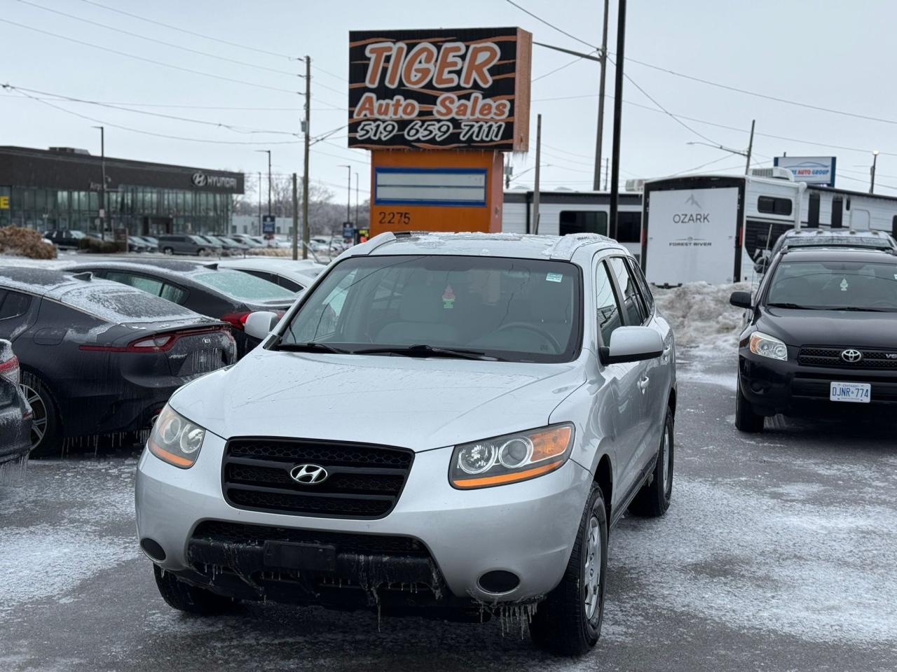 2008 Hyundai Santa Fe GL, NO ACCIDENTS, DRIVES WELL, TRADE IN, AS IS - Photo #1