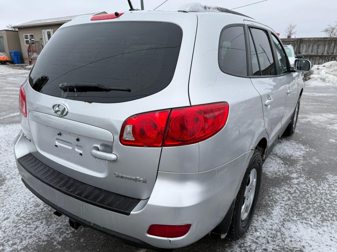 2008 Hyundai Santa Fe GL, NO ACCIDENTS, DRIVES WELL, TRADE IN, AS IS Photo