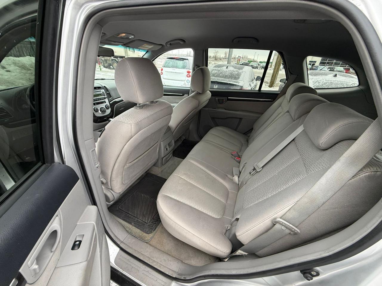 2008 Hyundai Santa Fe GL, NO ACCIDENTS, DRIVES WELL, TRADE IN, AS IS Photo