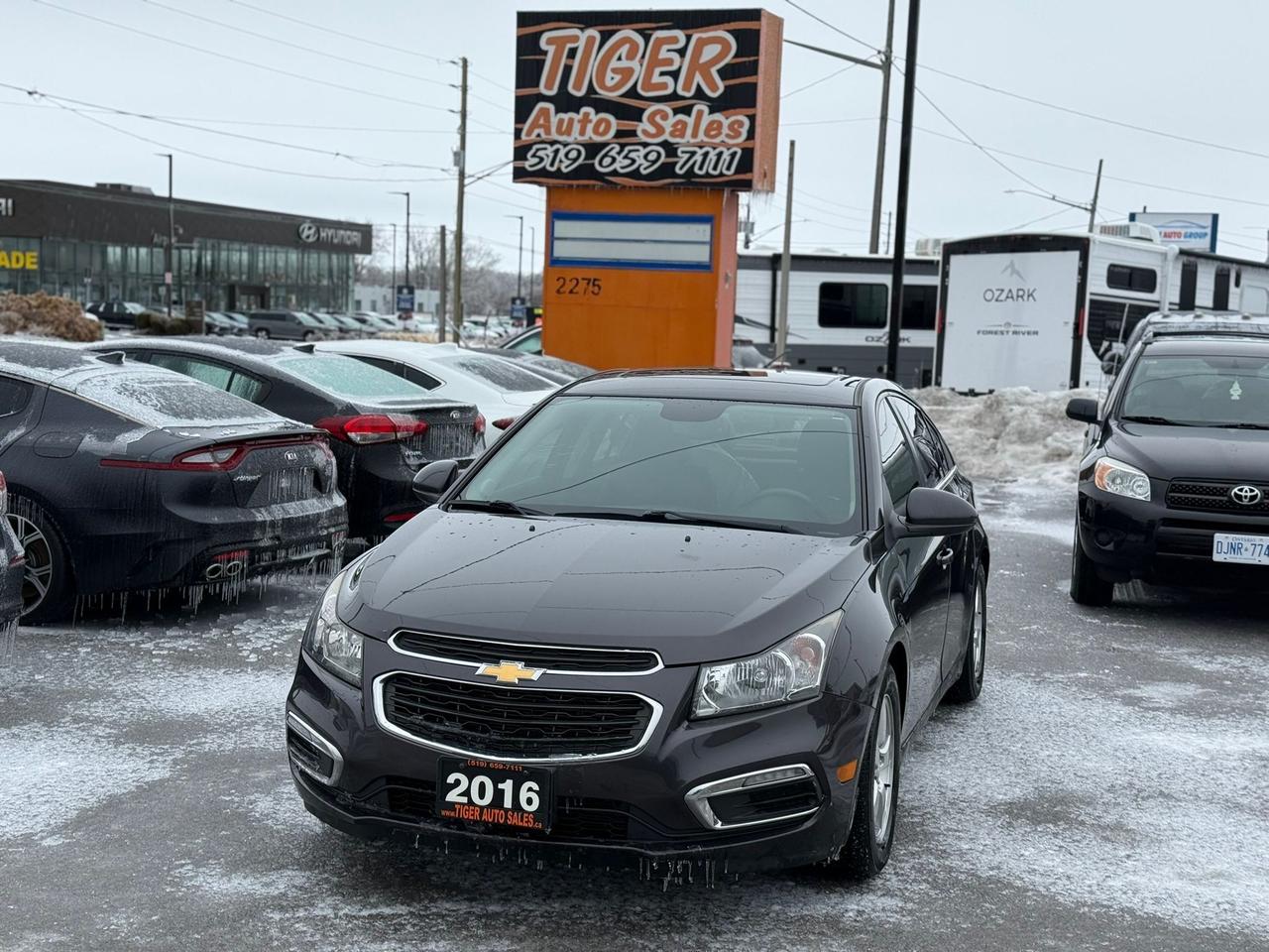 2016 Chevrolet Cruze LT, NO ACCIDENTS, 2 SETS OF TIRES, CERTIFIED