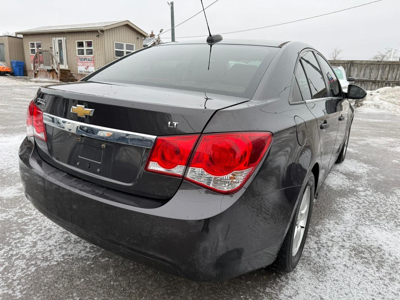 2016 Chevrolet Cruze LT, NO ACCIDENTS, 2 SETS OF TIRES, CERTIFIED Photo