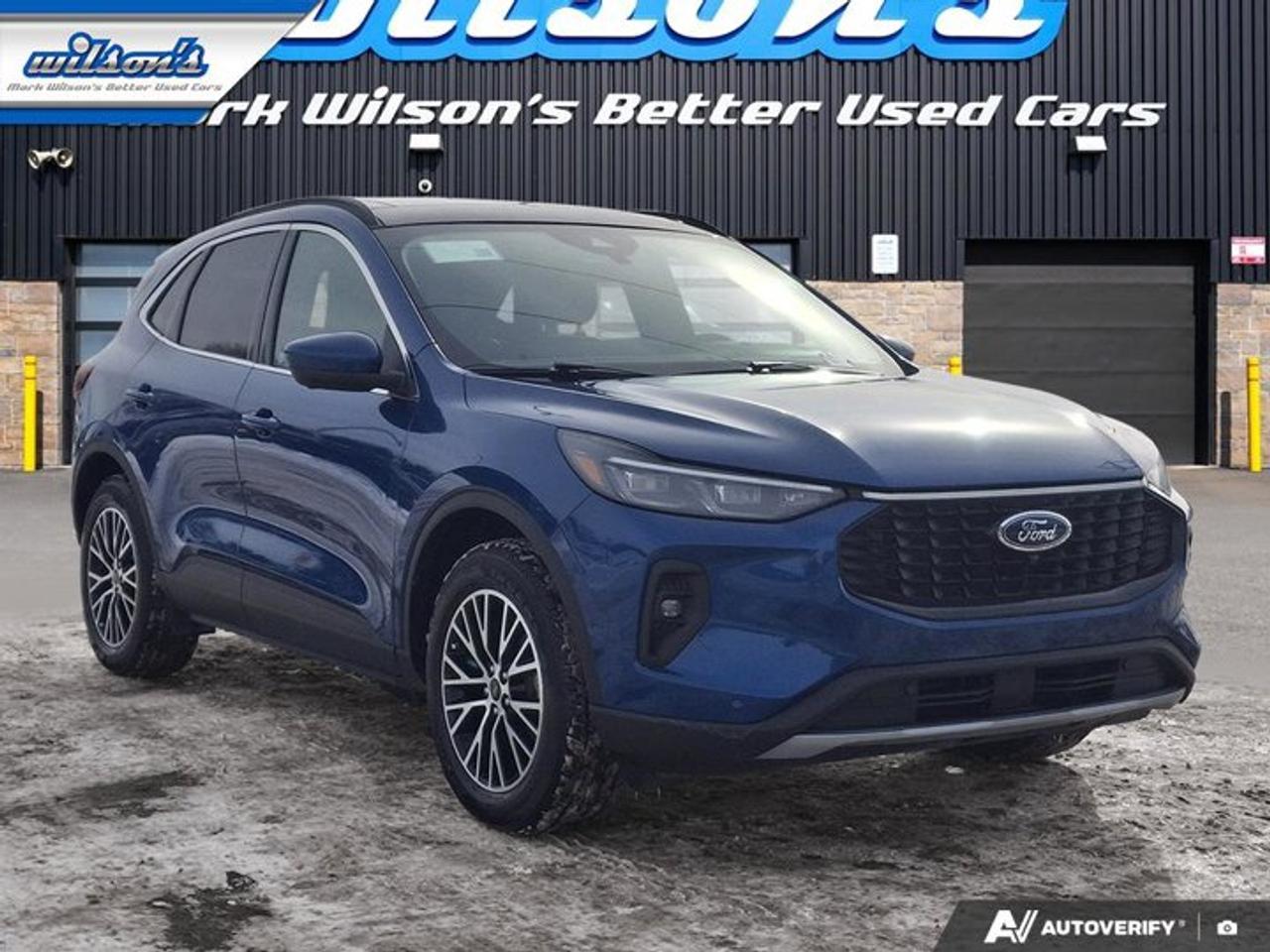 2023 Ford Escape PHEV | Leather | Sunroof | Nav | Tow Pkg | HUD | 360 Camera | Adaptive Cruise | Heated Wheel & More! Photo