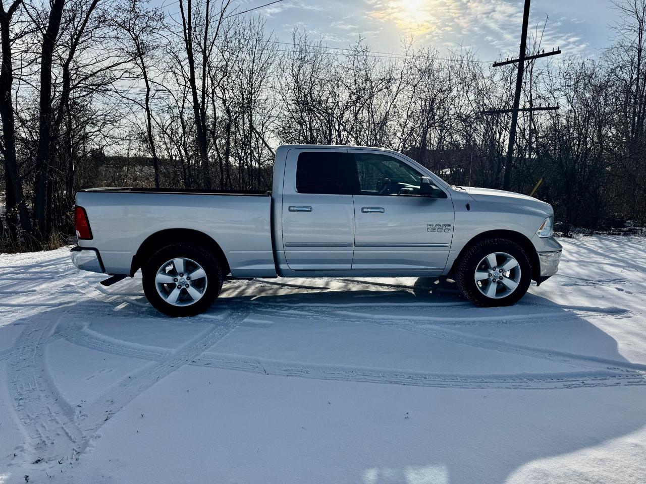 2017 RAM 1500 SLT Quad Cab 4WD V6 Photo