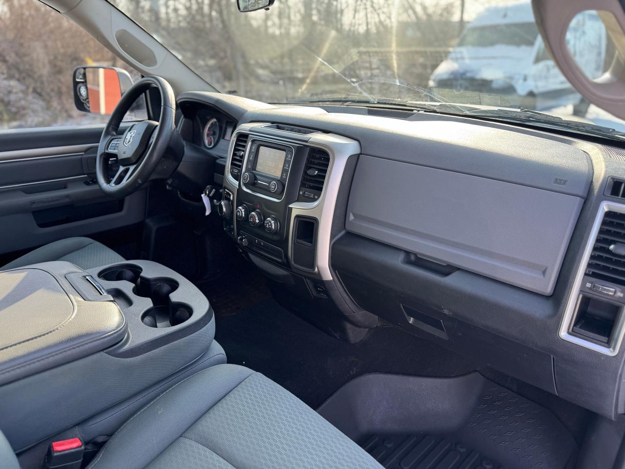 2017 RAM 1500 SLT Quad Cab 4WD V6 Photo